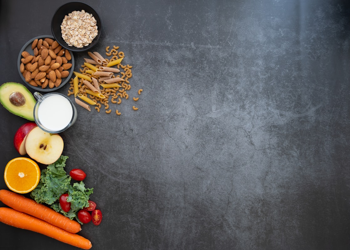 Nutritional macronutrient composition and food sources